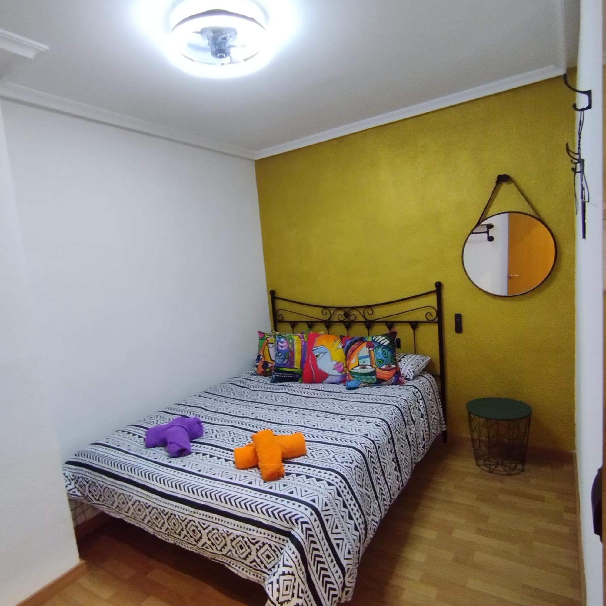 Marqplace Beach Free Parking And Ac Alicante Bagian luar foto